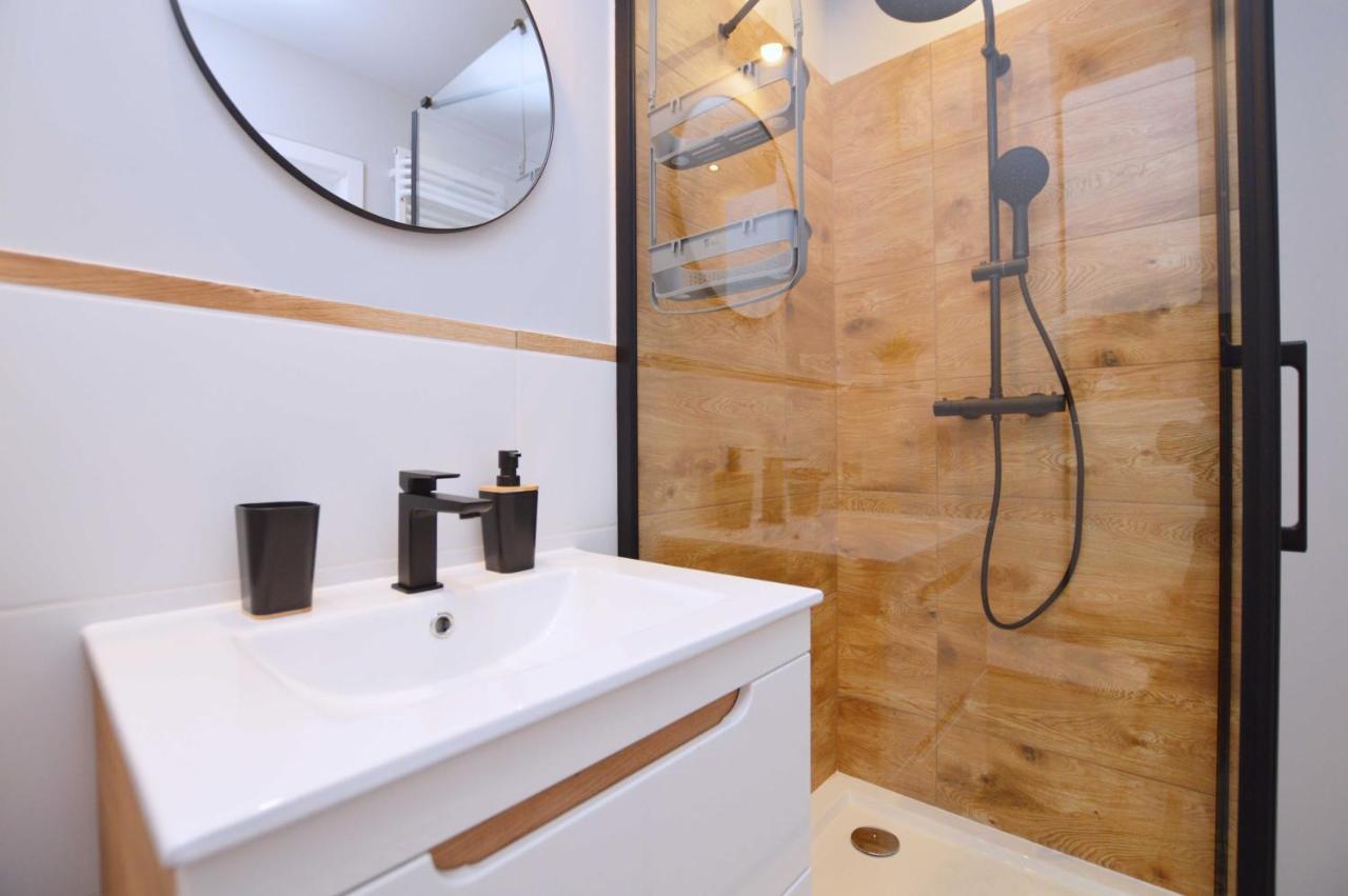 Nowoczesne Apartamenty 3City W Gdansku Z Parkingiem By Noclegi Renters エクステリア 写真